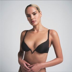 Skims Ultimate Deep Plunge Push Up Bra Onyx Size 30A